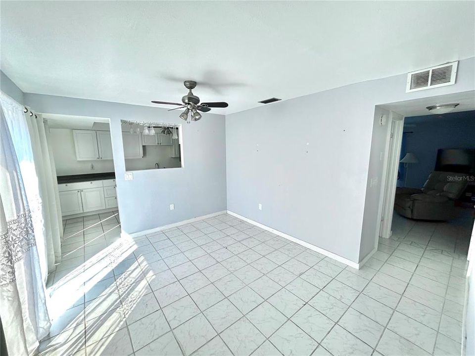 For Sale: $165,000 (3 beds, 2 baths, 1334 Square Feet)