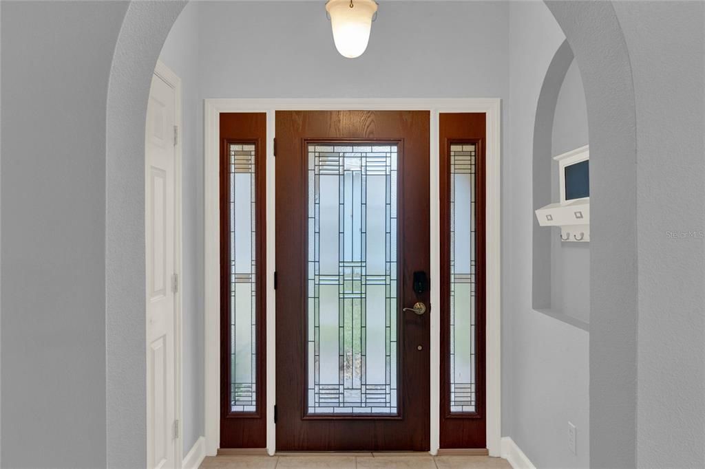 Fornt Door/ Foyer