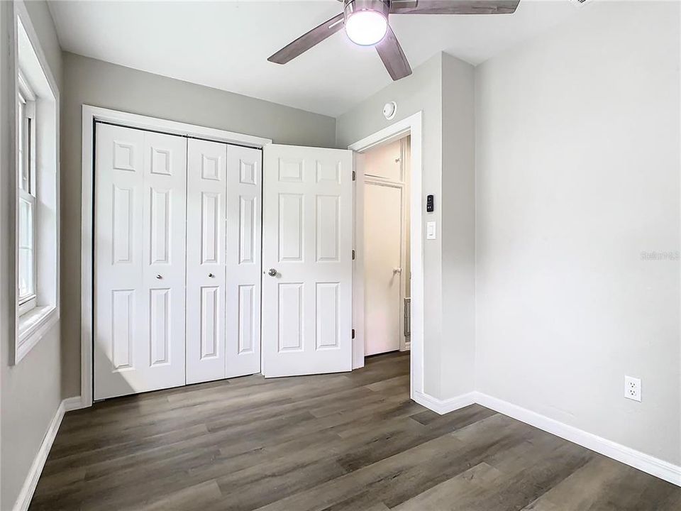 For Sale: $299,000 (3 beds, 1 baths, 1217 Square Feet)