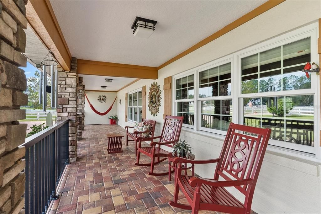 Oversized Front Porch Area