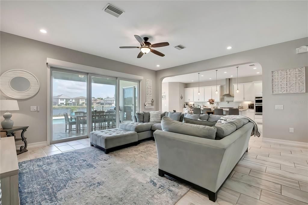 Active With Contract: $1,200,000 (5 beds, 4 baths, 4138 Square Feet)