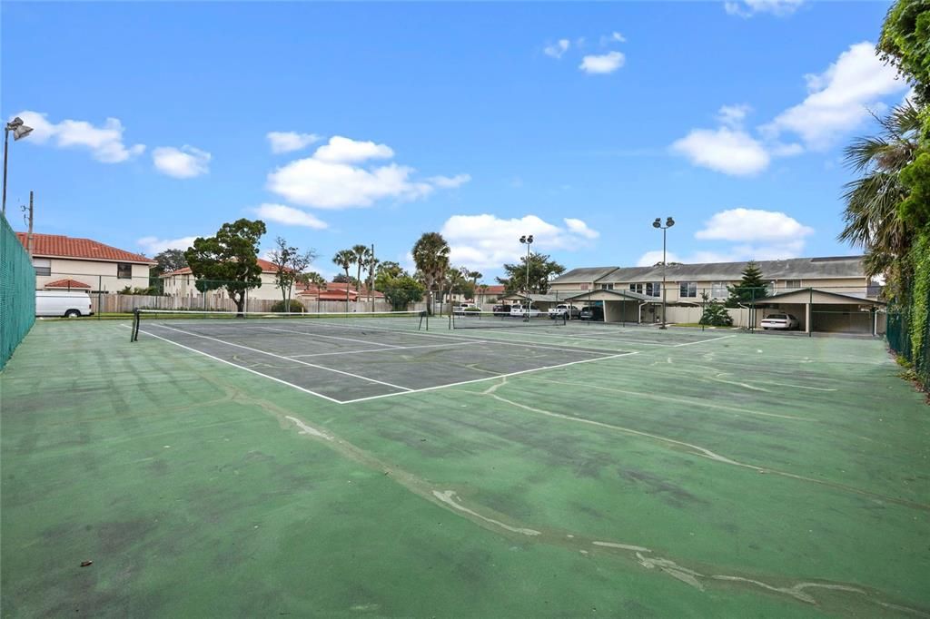 Community Tennis Courts