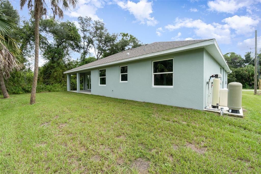 For Sale: $395,000 (3 beds, 2 baths, 1808 Square Feet)