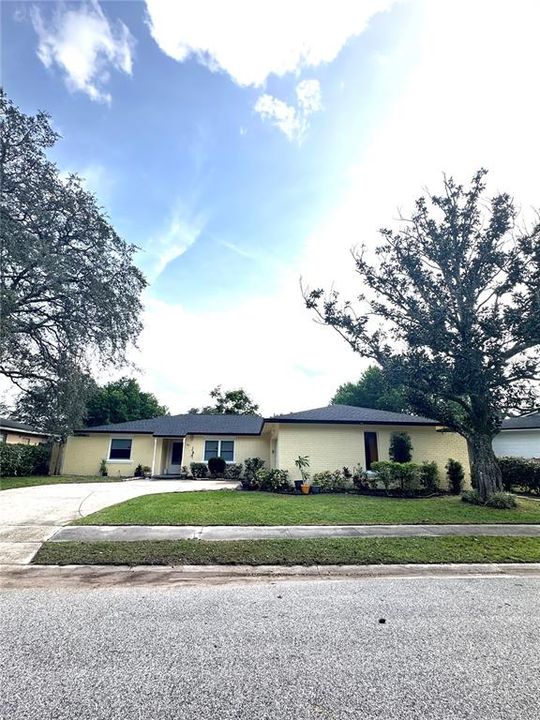 For Sale: $399,000 (3 beds, 2 baths, 1330 Square Feet)