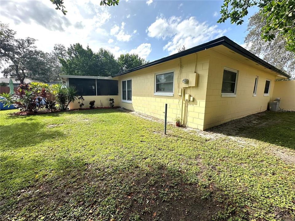 For Sale: $399,000 (3 beds, 2 baths, 1330 Square Feet)