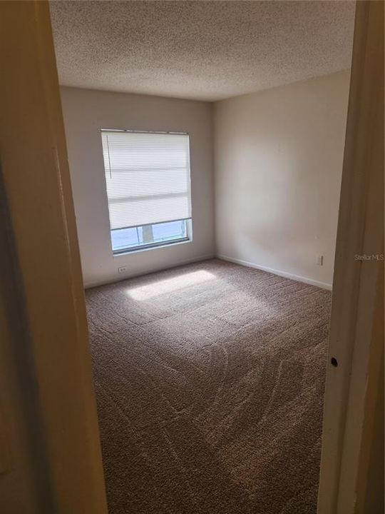 For Rent: $1,195 (2 beds, 1 baths, 705 Square Feet)