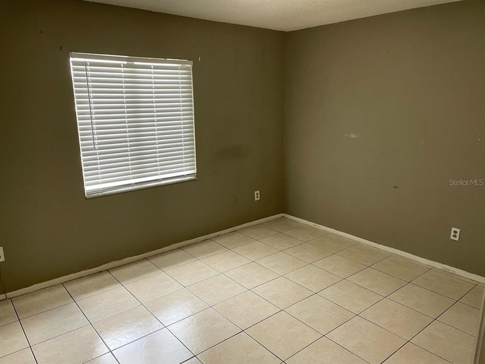 For Sale: $259,900 (2 beds, 2 baths, 1106 Square Feet)