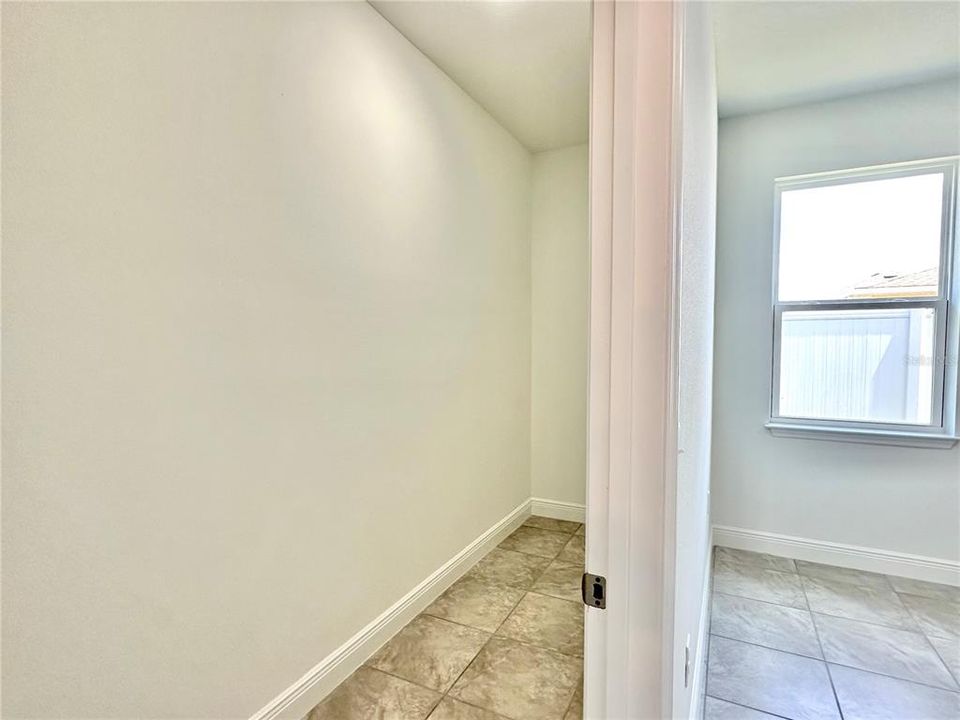 Bedroom 2 - privet suite -Walk in closet