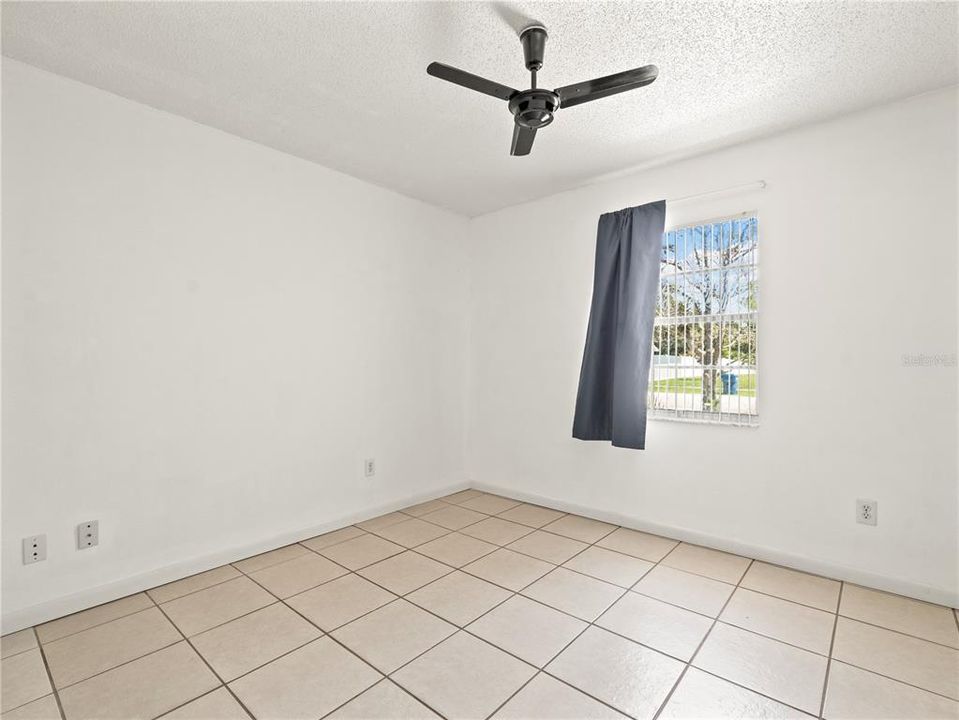 For Sale: $249,000 (2 beds, 2 baths, 1019 Square Feet)