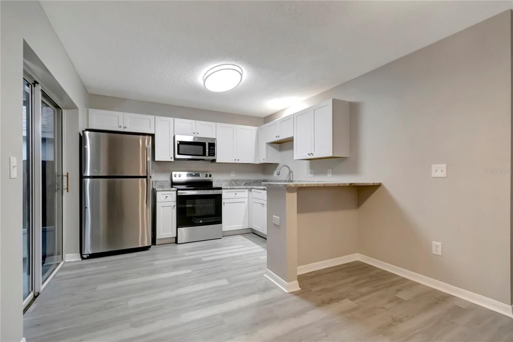 For Sale: $339,900 (3 beds, 2 baths, 1318 Square Feet)