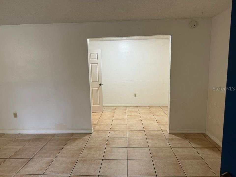 For Rent: $1,400 (2 beds, 2 baths, 1012 Square Feet)