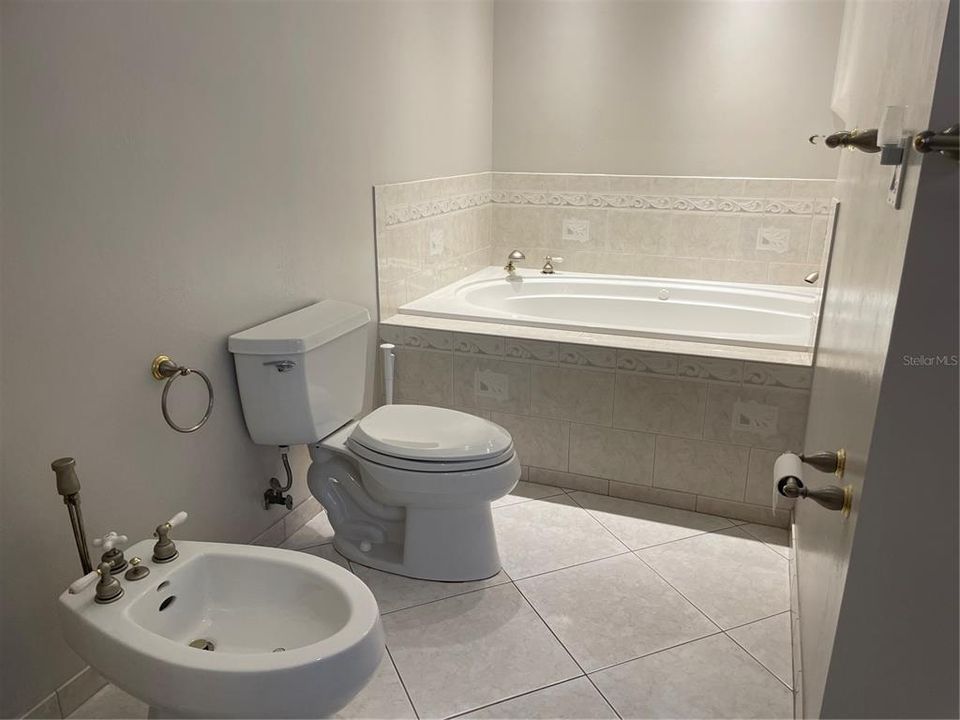 En-suite bathroom