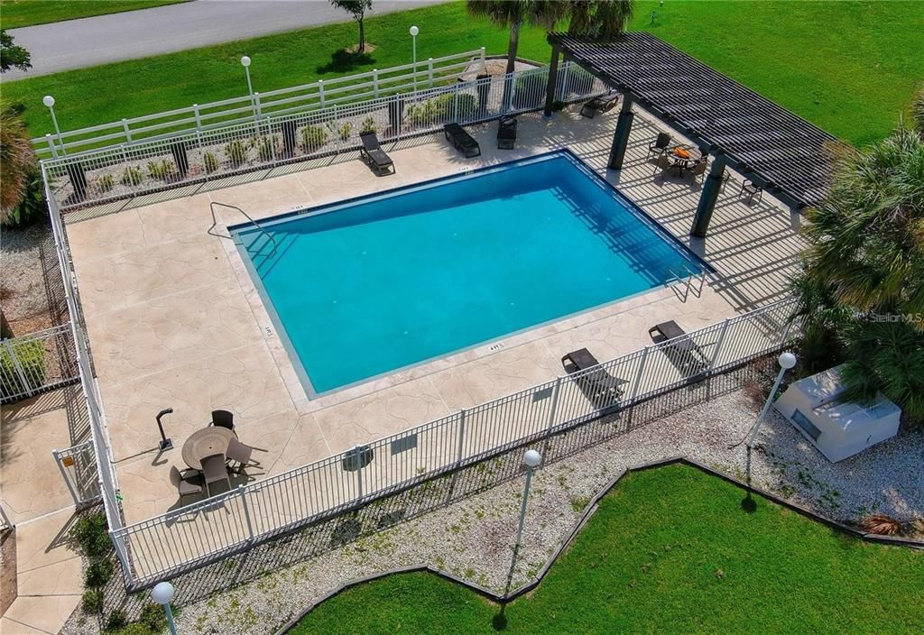 Beautiful pool and Pergola