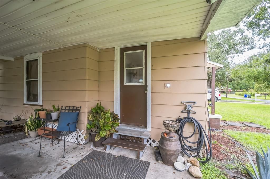 For Sale: $189,000 (3 beds, 1 baths, 1088 Square Feet)