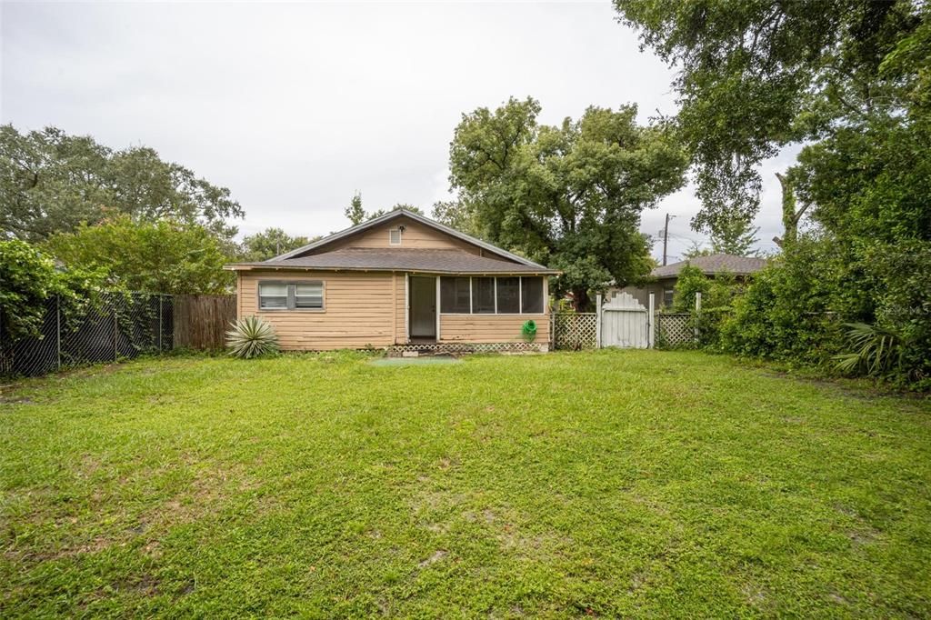 For Sale: $189,000 (3 beds, 1 baths, 1088 Square Feet)