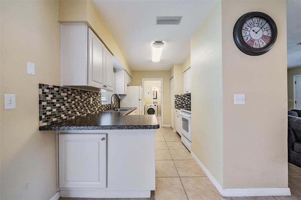 For Sale: $249,900 (3 beds, 2 baths, 1150 Square Feet)