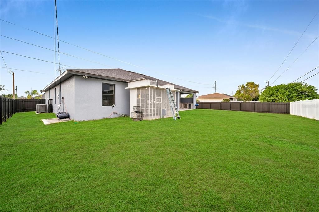 For Sale: $495,800 (3 beds, 2 baths, 1869 Square Feet)