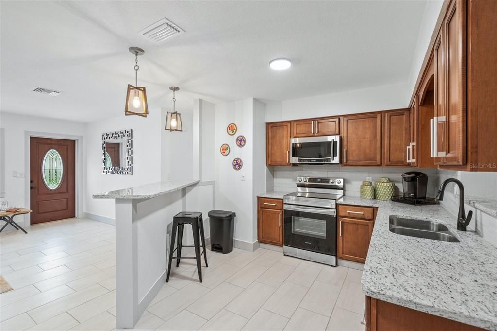 For Sale: $499,000 (4 beds, 2 baths, 2000 Square Feet)