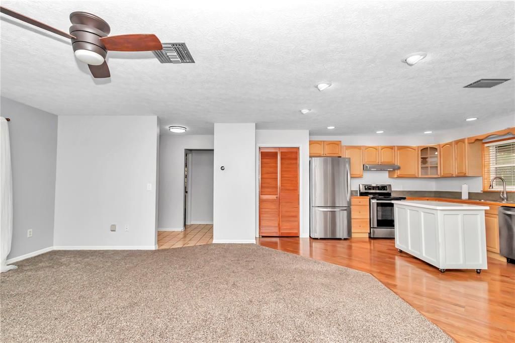 Kitchen-Living Room