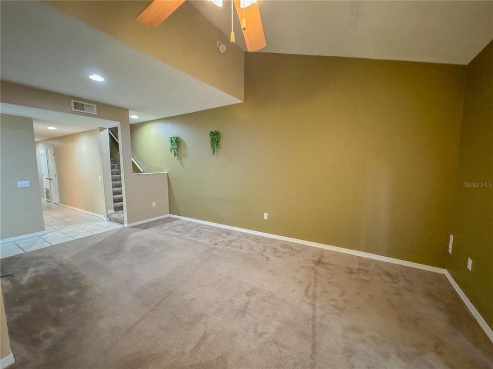 En Venta: $239,900 (3 camas, 3 baños, 1629 Pies cuadrados)