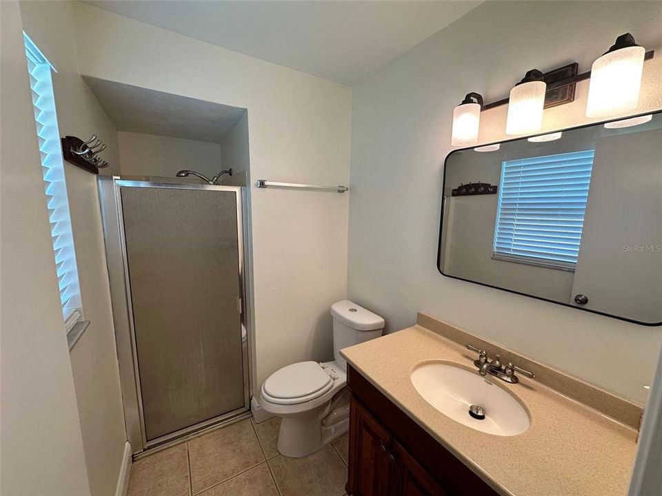 For Sale: $319,900 (2 beds, 2 baths, 1271 Square Feet)