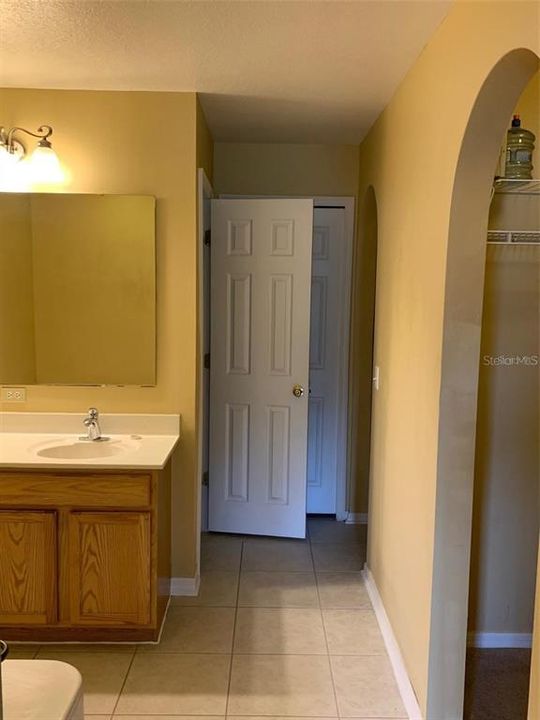 For Rent: $3,000 (4 beds, 2 baths, 2836 Square Feet)