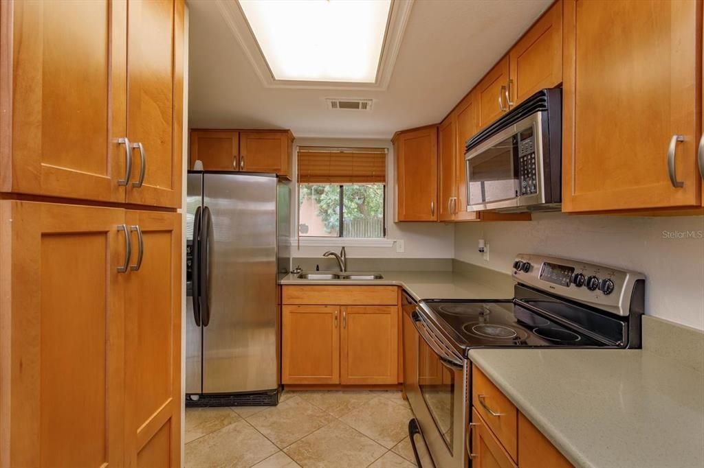 Updated Kitchen and stainless appliances