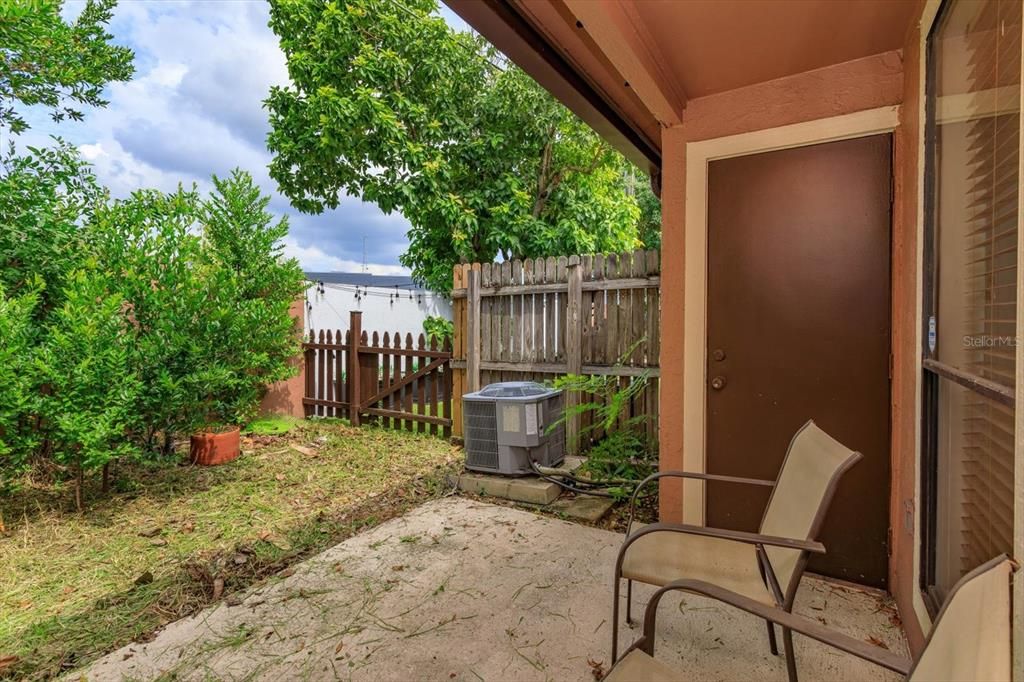 Rear lanai overlooks the courtyard