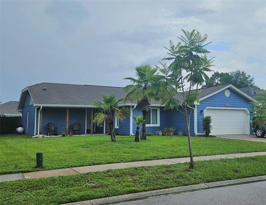 Active With Contract: $479,900 (4 beds, 2 baths, 2002 Square Feet)