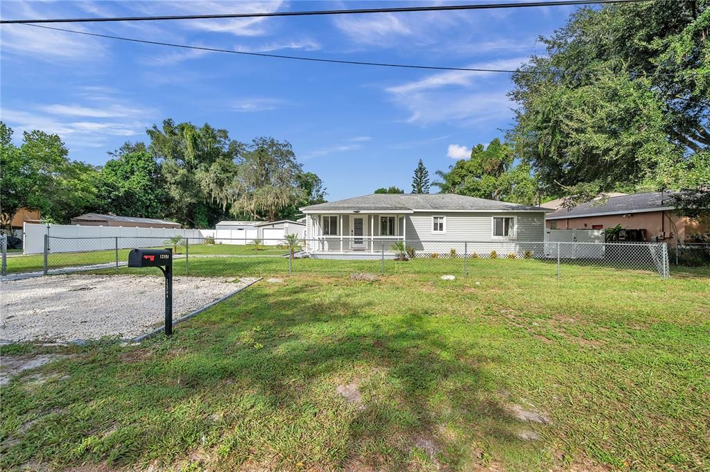 For Sale: $691,000 (6 beds, 2 baths, 1704 Square Feet)