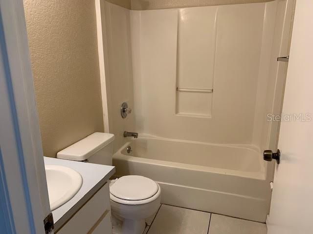 For Rent: $1,500 (3 beds, 2 baths, 1066 Square Feet)