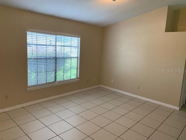 For Rent: $1,500 (3 beds, 2 baths, 1066 Square Feet)