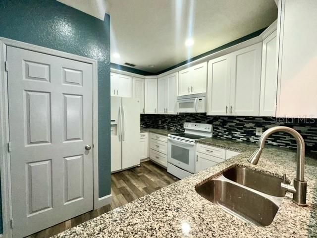 For Rent: $2,195 (3 beds, 2 baths, 2244 Square Feet)