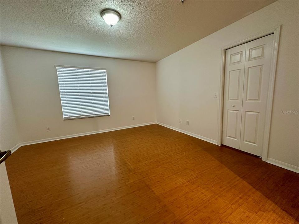 For Rent: $1,900 (2 beds, 2 baths, 1303 Square Feet)