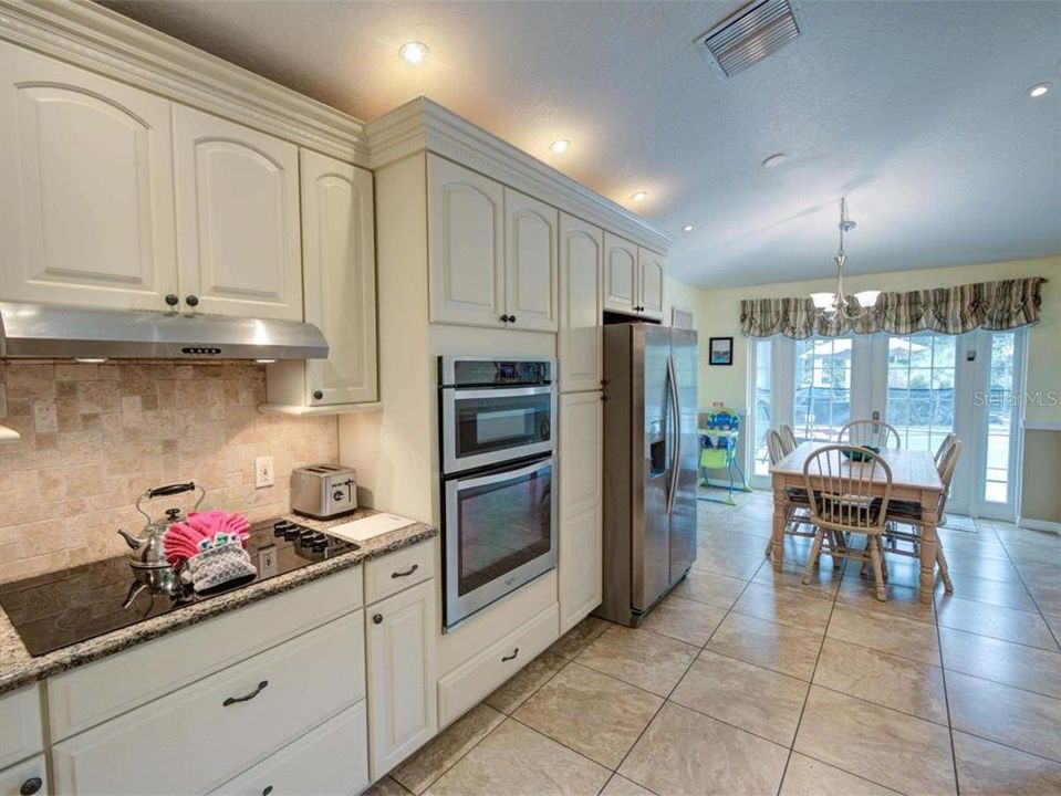 Updated Kitchen with Granite Counter tops and all Stainless Steel Appliances