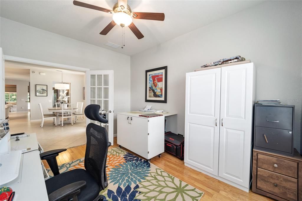 For Sale: $325,000 (2 beds, 2 baths, 1696 Square Feet)