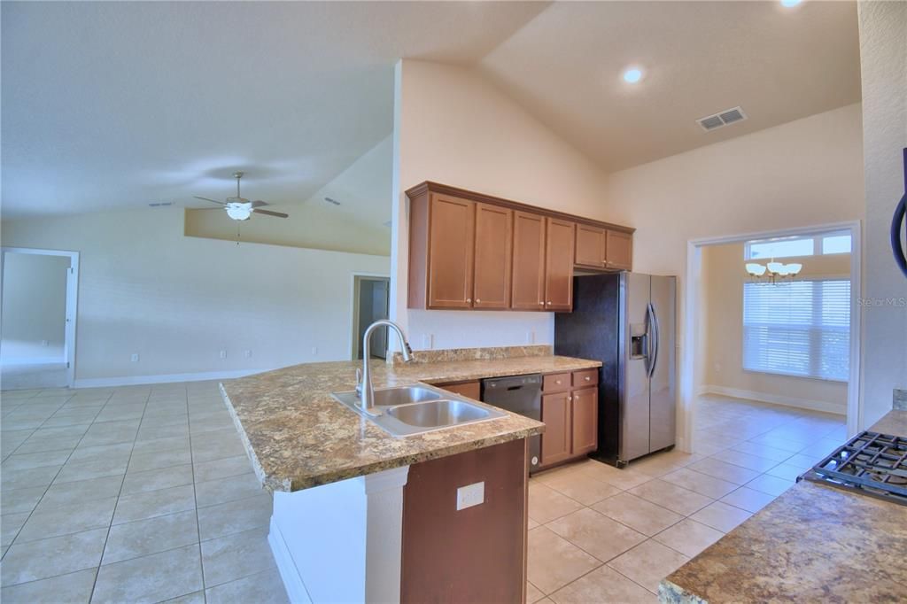 For Sale: $365,000 (4 beds, 2 baths, 2145 Square Feet)