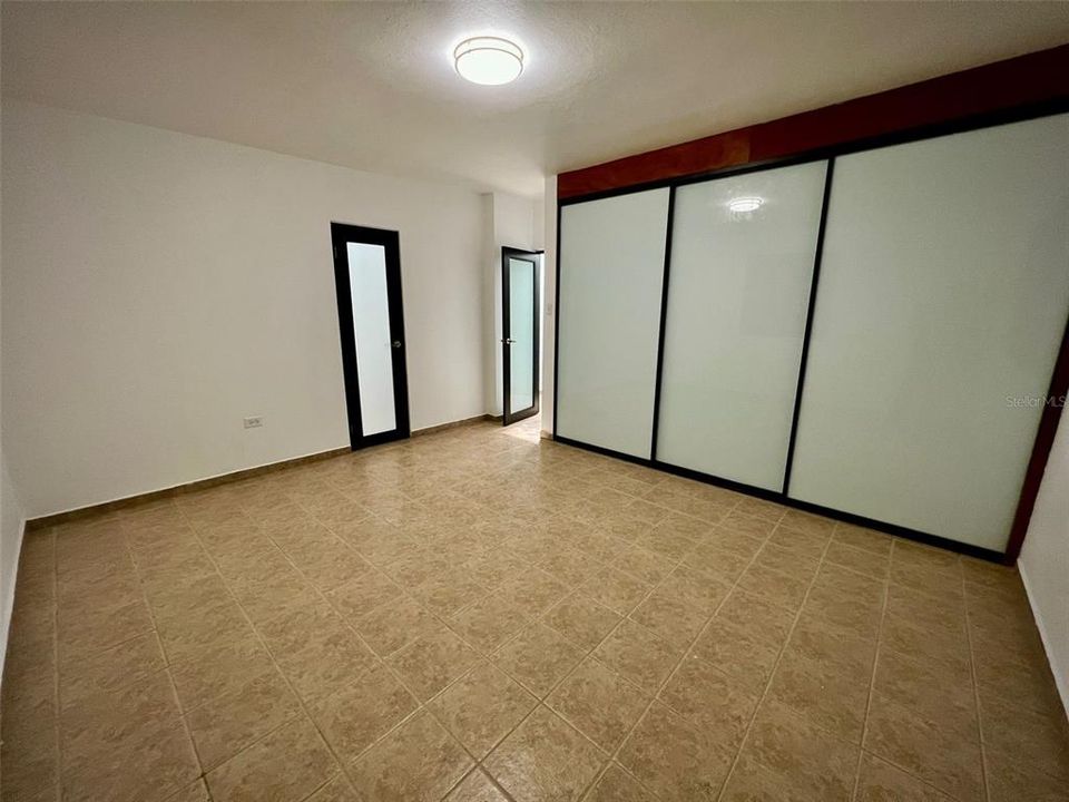 En Venta: $320,000 (3 camas, 2 baños, 1457 Pies cuadrados)