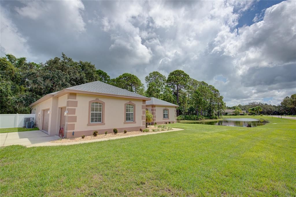 For Sale: $500,000 (4 beds, 2 baths, 2590 Square Feet)