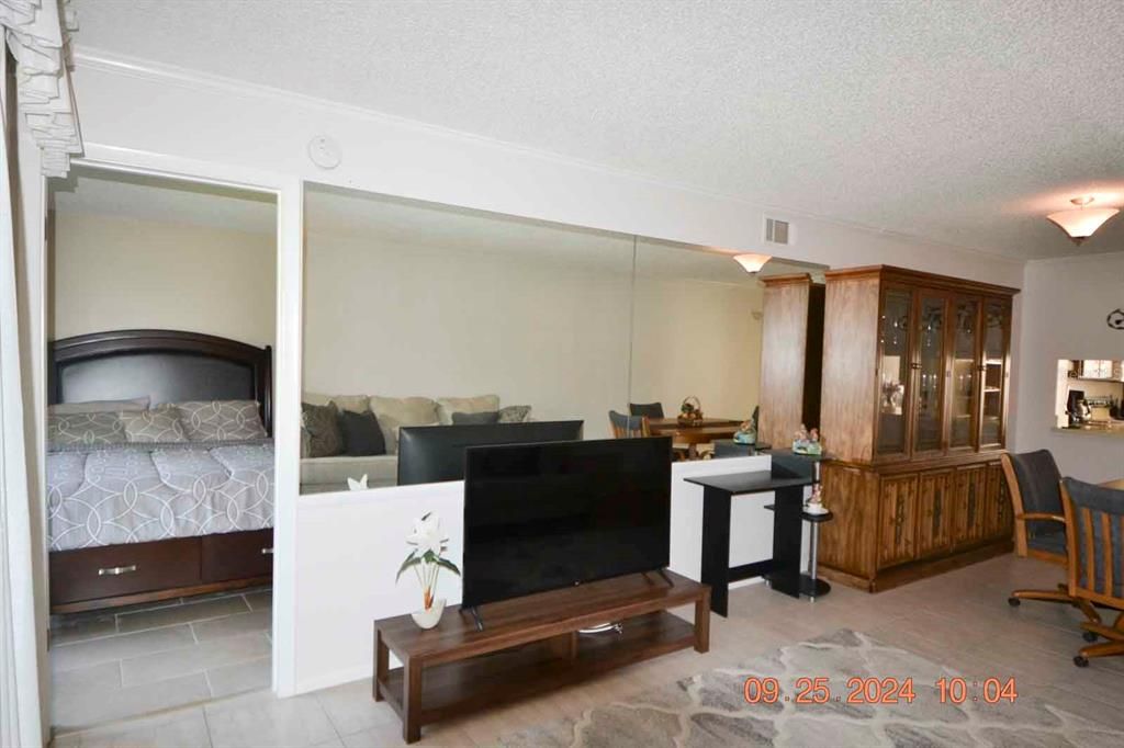 En Venta: $239,900 (2 camas, 2 baños, 934 Pies cuadrados)