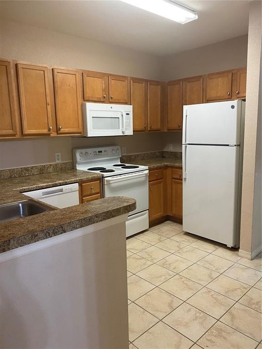 For Sale: $227,500 (2 beds, 1 baths, 1130 Square Feet)