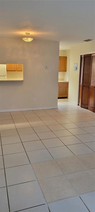 For Sale: $275,900 (3 beds, 2 baths, 1159 Square Feet)