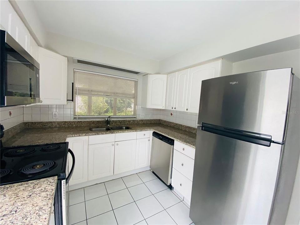 For Sale: $390,000 (3 beds, 2 baths, 1332 Square Feet)