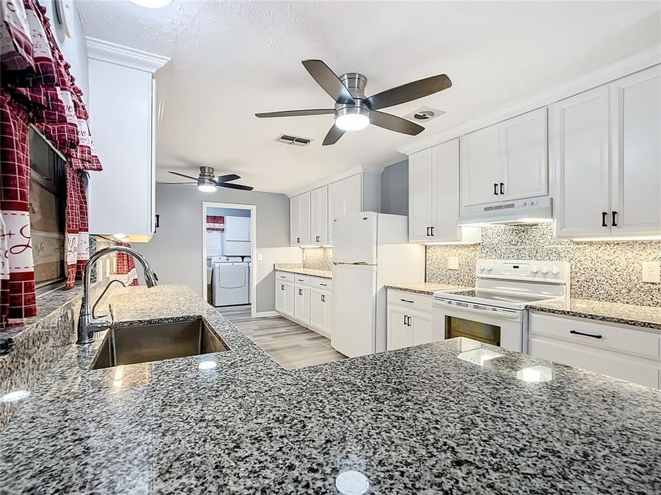 For Sale: $234,900 (2 beds, 2 baths, 1604 Square Feet)