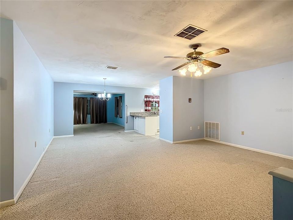 For Sale: $234,900 (2 beds, 2 baths, 1604 Square Feet)