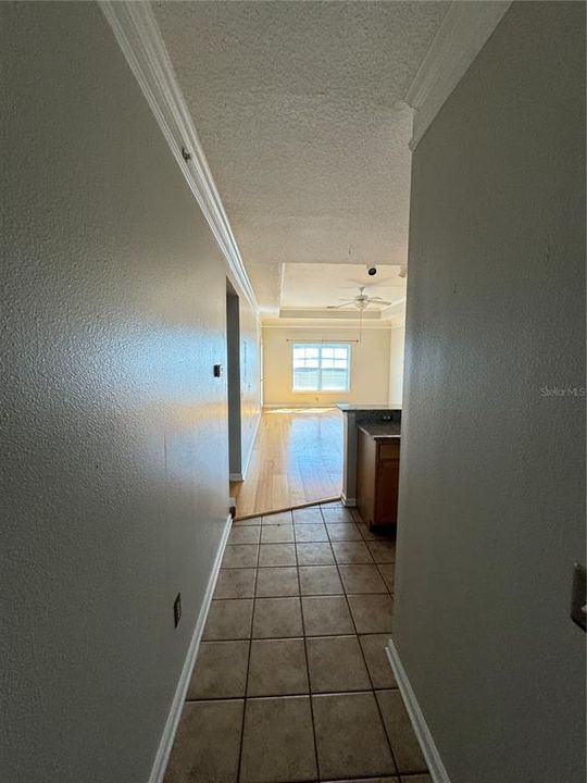 For Rent: $1,550 (1 beds, 1 baths, 867 Square Feet)