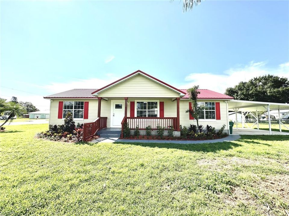 For Sale: $272,000 (3 beds, 2 baths, 1200 Square Feet)