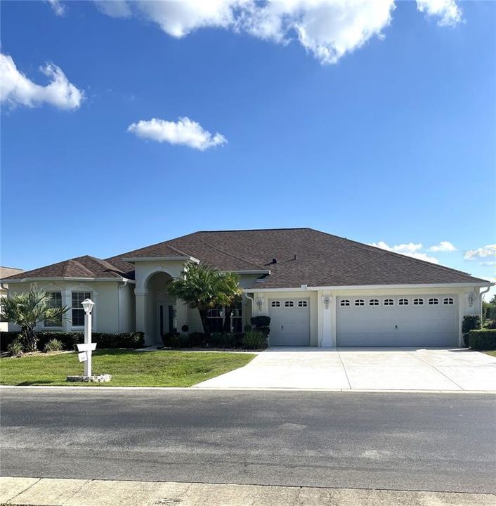 For Sale: $425,000 (3 beds, 2 baths, 2382 Square Feet)