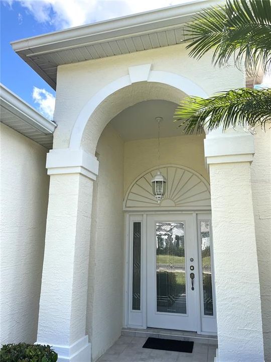 CLOSE UP VIEW OF ENTRANCE TO HOME