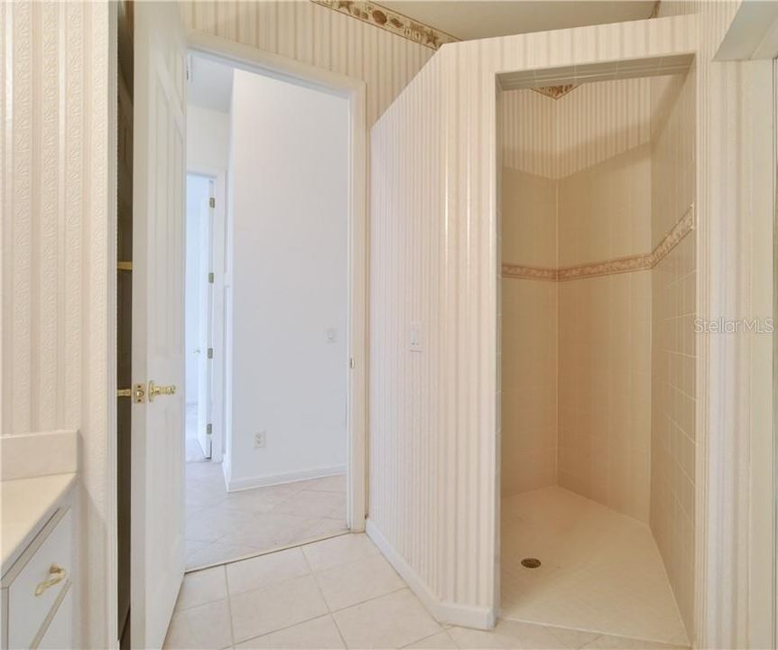 GUEST BATHROOM VIEW OF SHOWER